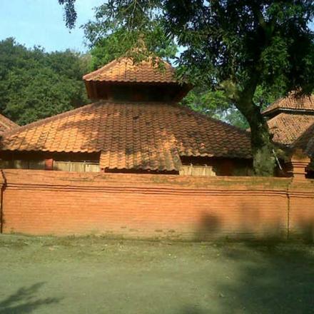 Album : MASJID KRAMAT SYEKH ABDURROHMAN KALIWULU